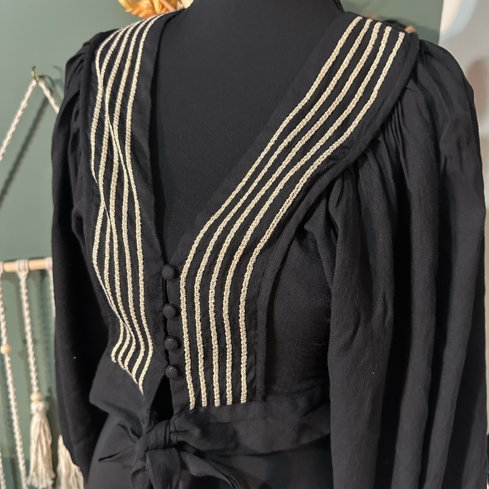 DO+BE Black Blouse with White Stripes - Picture 3 of 5